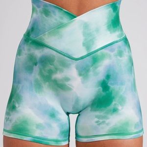 Siren Short
Green Swirl Print